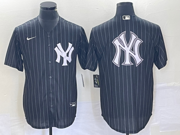 Men's New York Yankees Black Team Big Logo With Patch Cool Base Stitched Baseball Jersey 8